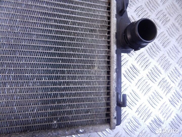 Радиатор охлаждения двигателя BMW E46