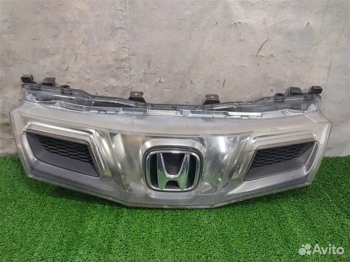 Решетка радиатора Honda Civic 5D (FN) 2010