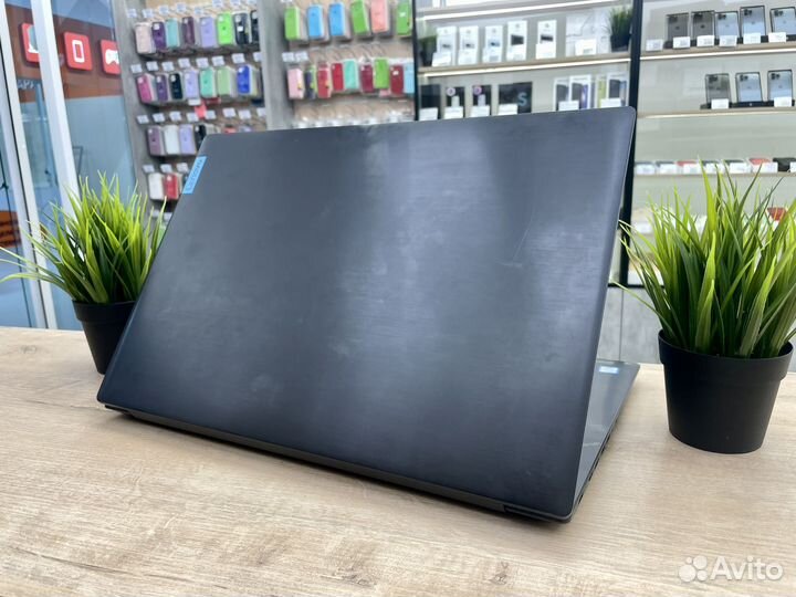 Ноутбук Lenovo i5-9/8Gb/GTX 1050/ 17