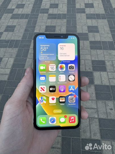 iPhone X, 64 ГБ