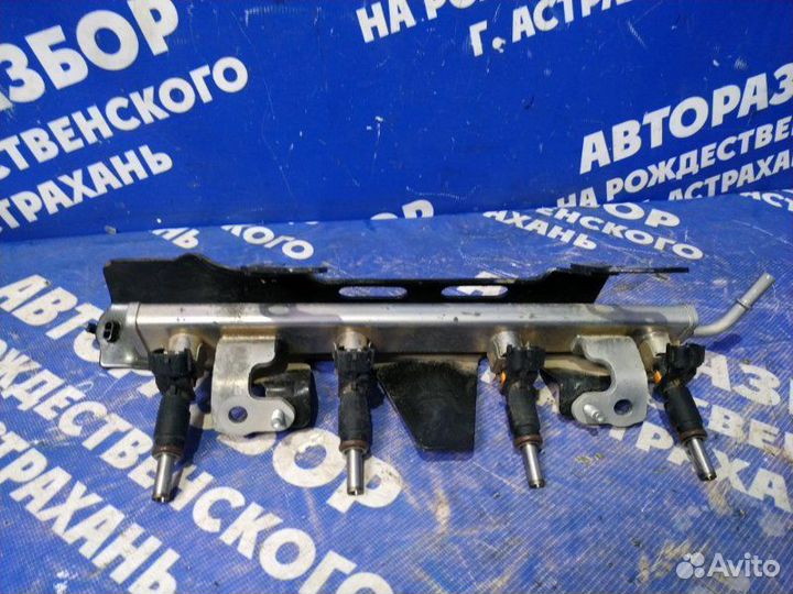 Топливная рампа в сборе Ваз Лада Веста Кросс седан