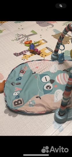 Развивающий коврик с пианино