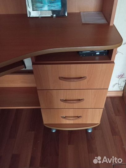 Компьютерной стол