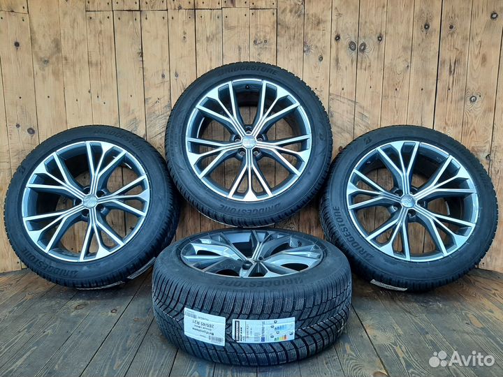 R21 Bridgestone Blizzak LM-005 285/45, PCD 5x112 DIA 66.6