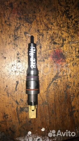 Форсунка топливная DAF XF 106 2018 2047600