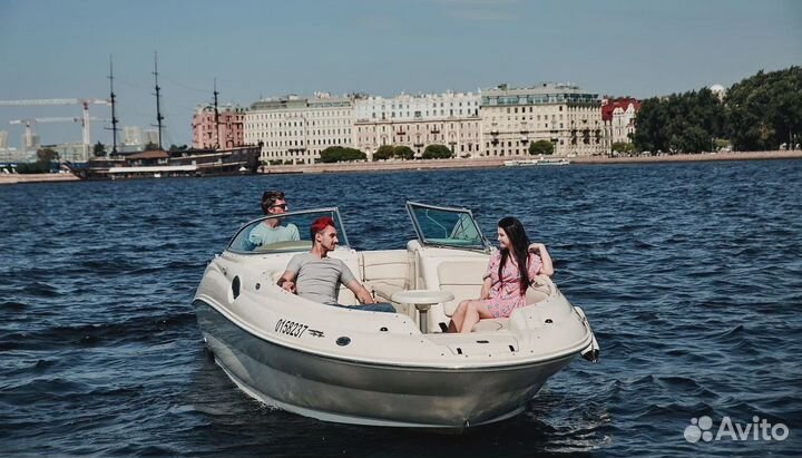 Прогулка на катере с капитаном, аренда катера