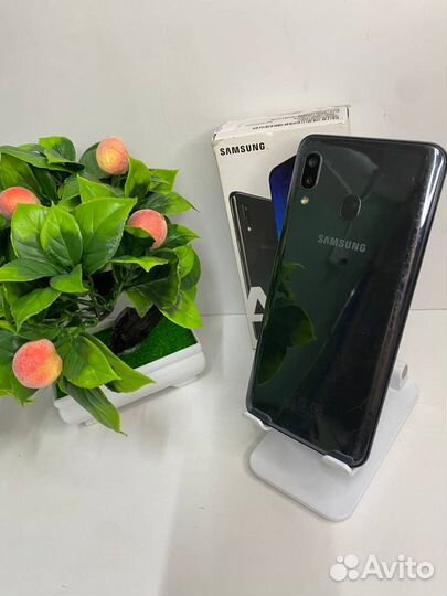 Samsung Galaxy A20, 3/32 ГБ