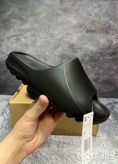 Шлепки adidas yeezy slide