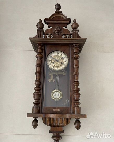 Старинные часы Фридрих Маут