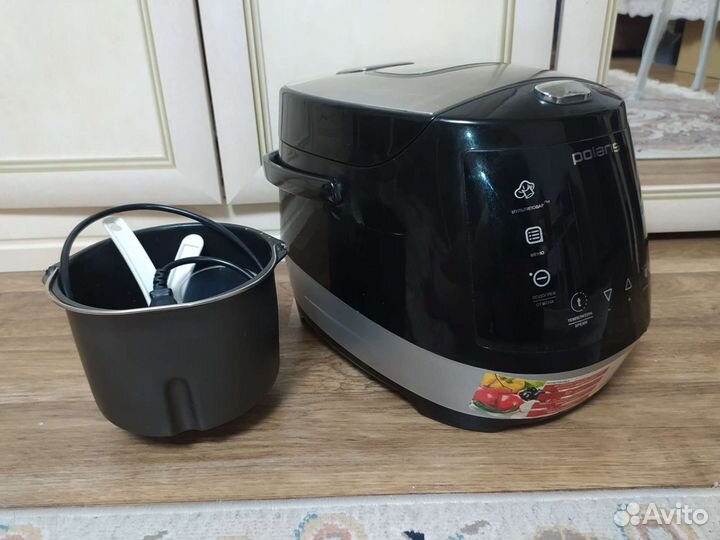 Мультиварка-хлебопечка Polaris pbmm 1601D