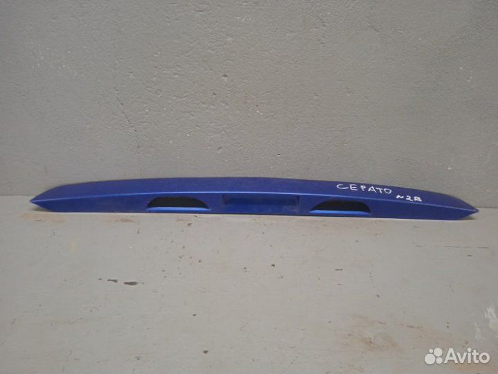 Молдинг крышки багажника Kia Cerato 2010