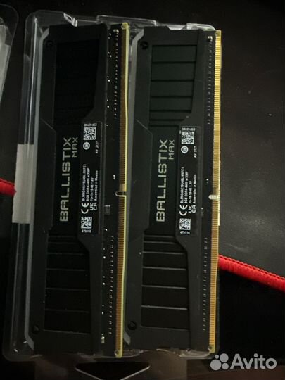 Crucial ballistix ddr4 16gb 4400MHz