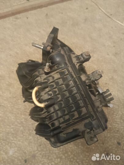 Впускной ресивер 2114