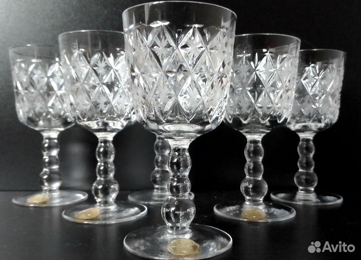На доставке Хрустальные бокалы(рюмки)