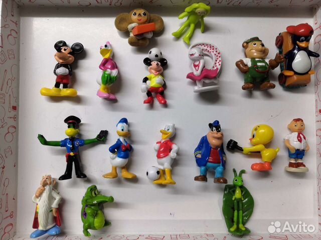 Игрушки из киндера набором