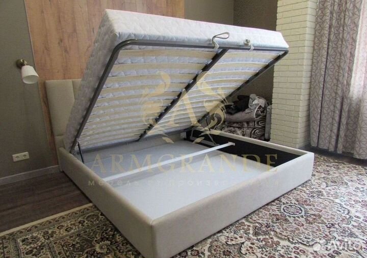 Кровать двуспальная с гарантией