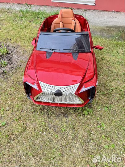 Детский электромобиль