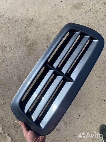 Обратная ноздря на капот Subaru