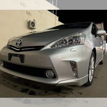 Toyota Prius Alpha 1.8 CVT, 2013, 77 000 км, с пробегом, цена 1 650 000 руб.