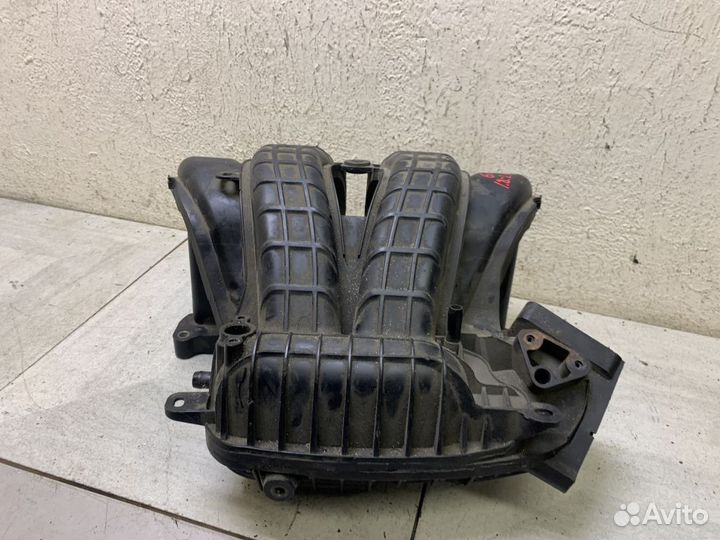 Впускной коллектор