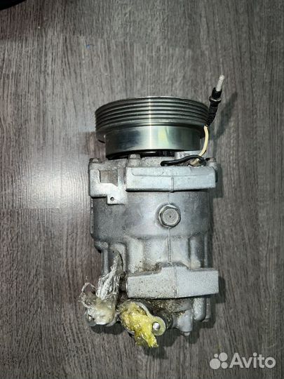 Компрессор кондиционера Renault logan