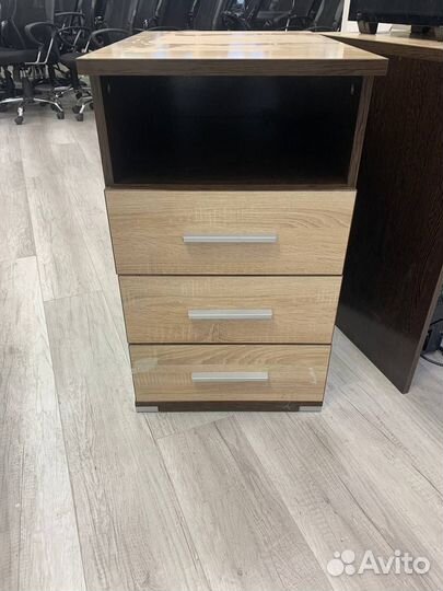 Тумбы приставные