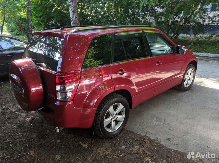 Suzuki Grand Vitara 2.0 AT, 2011, 170 900 км