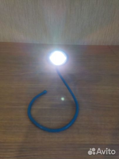 Светильник на гибкой ножке