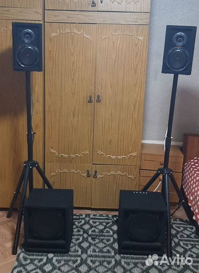 Продается комплект акустики
