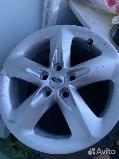 Литый диск r16