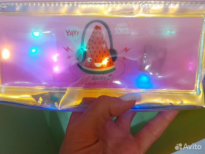 Пенал с фонариками)