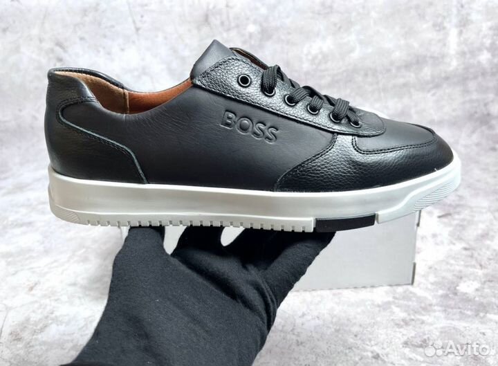 Кроссовки Boss надежные