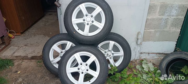 Колеса в сборе r15