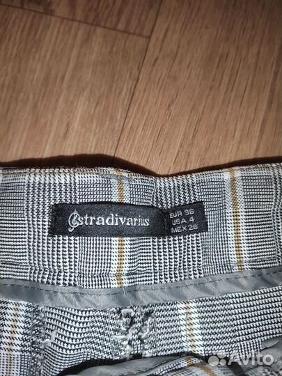 Брюки stradivarius в клетку