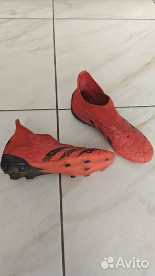 Бутсы и сороконожки