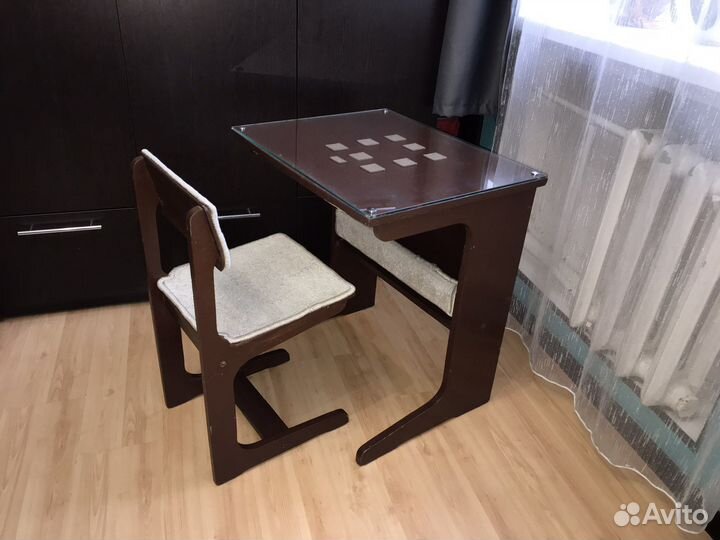 Детская парта со стулом