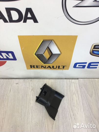 Патрубок воздухозаборника Воздухозаборник Renault