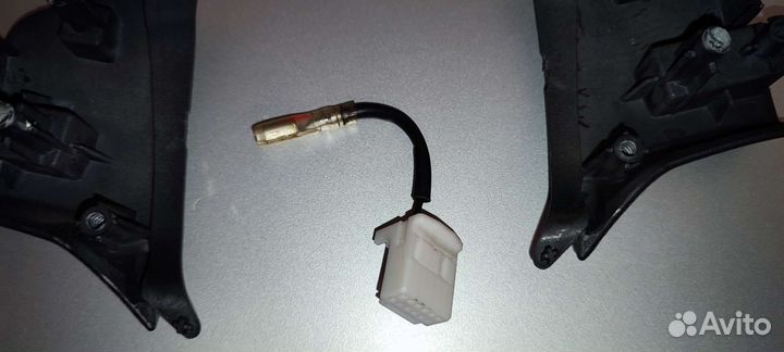 Заглушки руля kia Rio 3 дорест