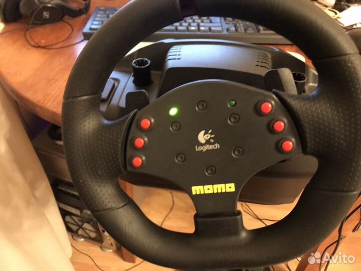 Игровой руль logitech momo racing feedback