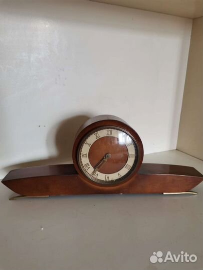 Часы настольные СССР весна 1