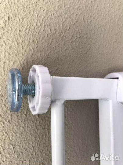 Решетка на дверной проем или лестницу