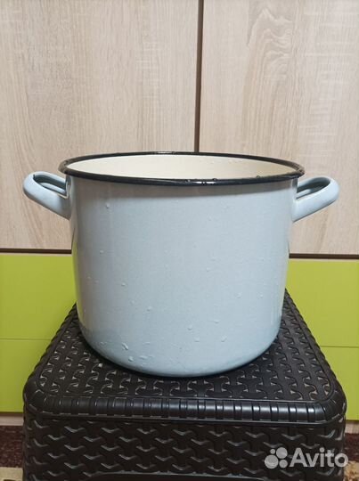 Кастрюля эмалированная б/у