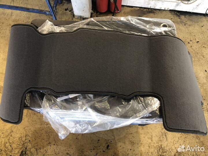 Комплект ковриков Land Cruiser 200 рестайлинг