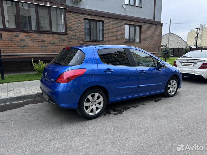 Peugeot 308 1.6 AT, 2010, 93 000 км