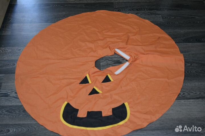 Накидка - часть костюма на хэллоуин для ребенка