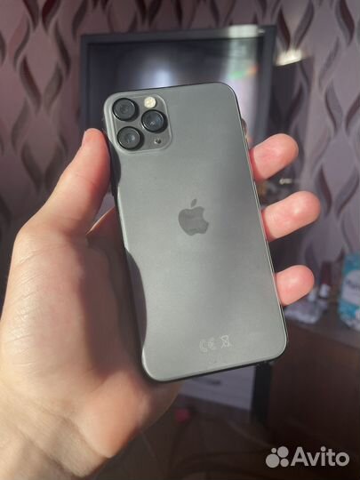 iPhone 11 Pro, 64 ГБ