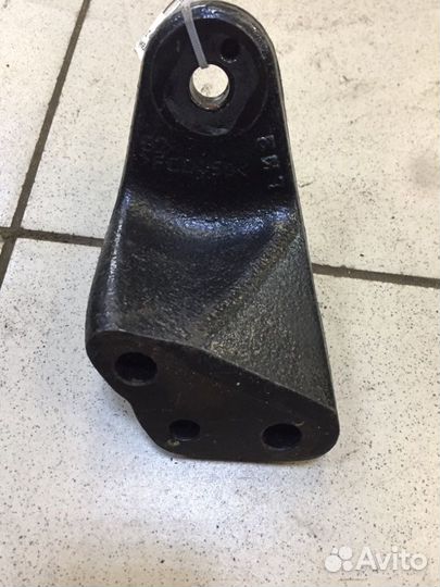 Кронштейн двигателя правый Kia Rio 3 G4FA