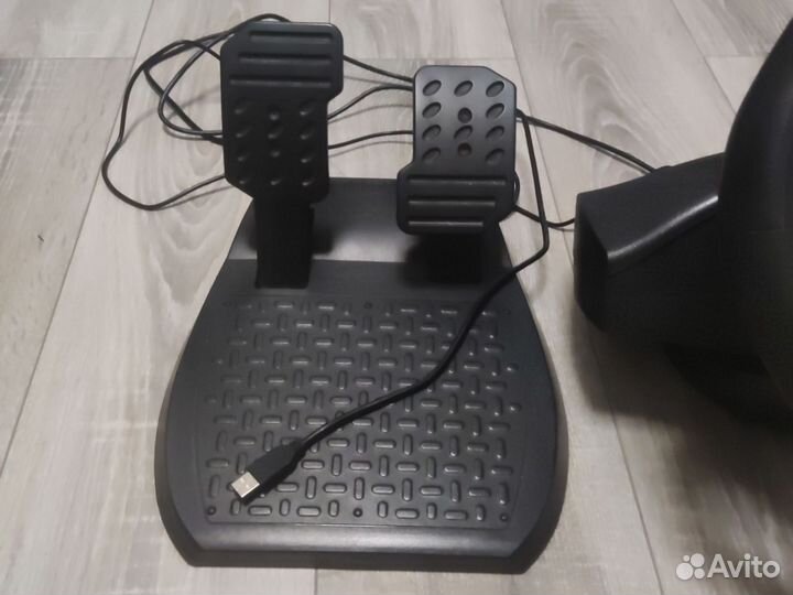 Руль thrust master для компьютерных играх