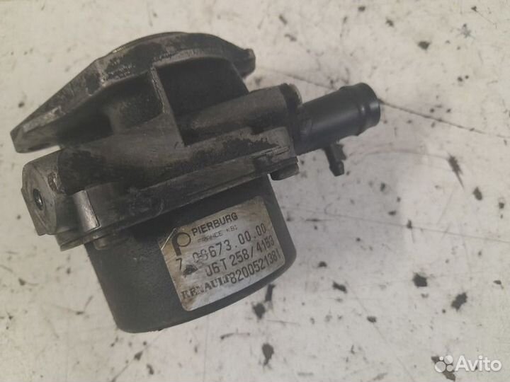 Насос вакуумный Renault K9K 732 832 836