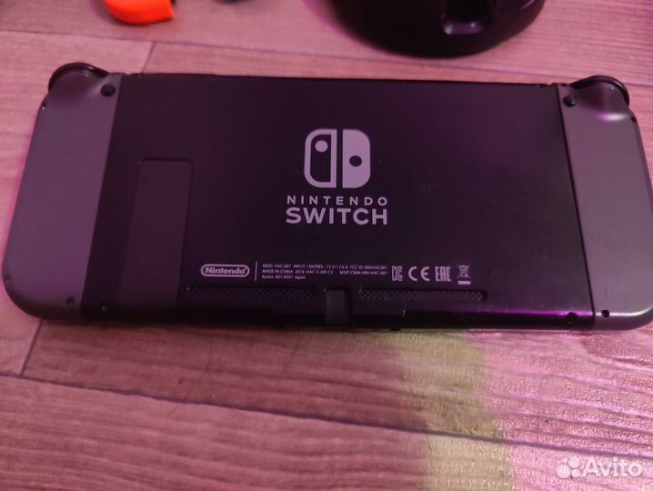 Nintendo switch rev 1 прошитая(оф не работает)